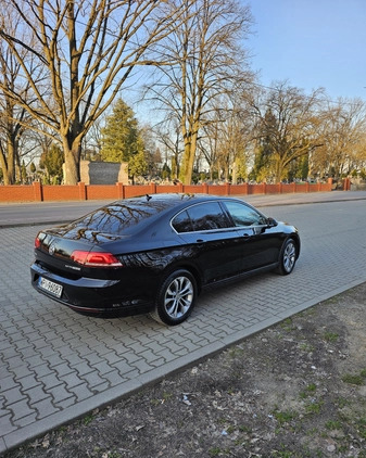 Volkswagen Passat cena 66900 przebieg: 165000, rok produkcji 2015 z Iłowa małe 22